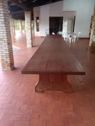 Vende se está mesa 6.20x93 seis metro e vinte por noventa e três de largura