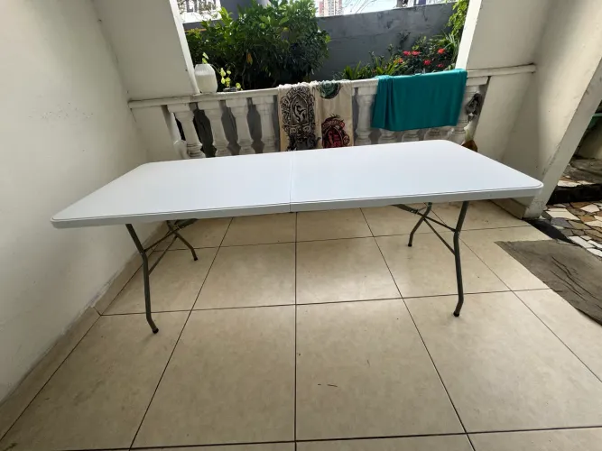 Mesa para buffet ou área externa 
