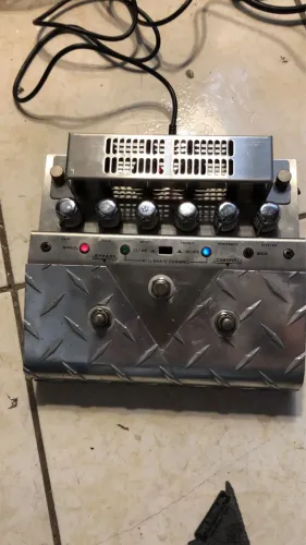 Pedal e preamp valvulado mesa boogie Vtwin v2 com mod 3 canais