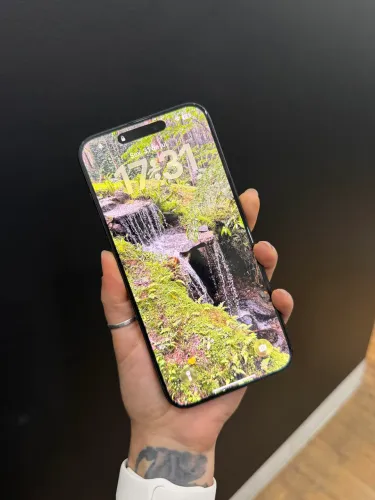 iPhone 15 pro Max 258g