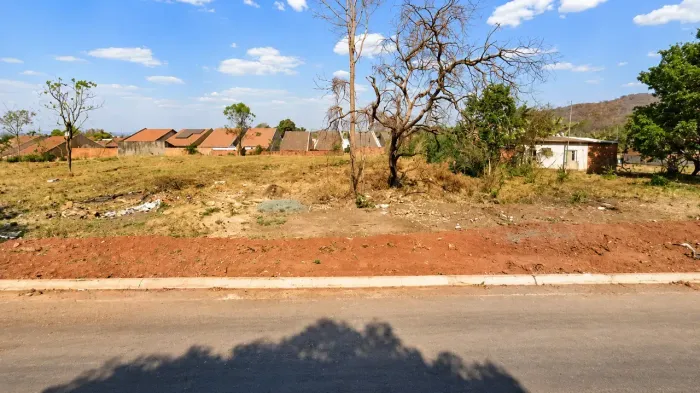 4 Lotes de 390,00m² (Asfalto e Agua) Jardim das Cascatas