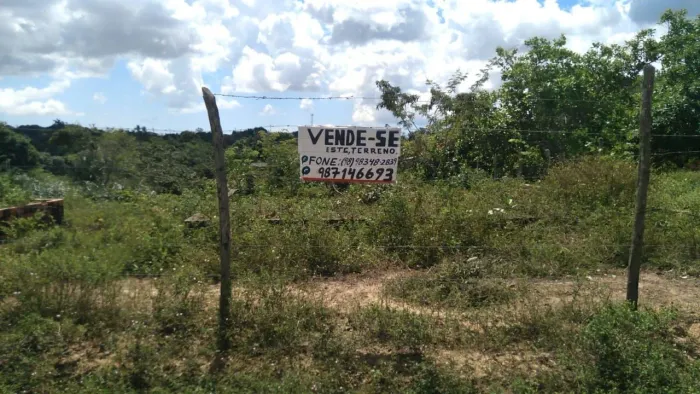 ESTOU VENDENDO UM TERRENO NO RESIDENCIAL NESTOR.