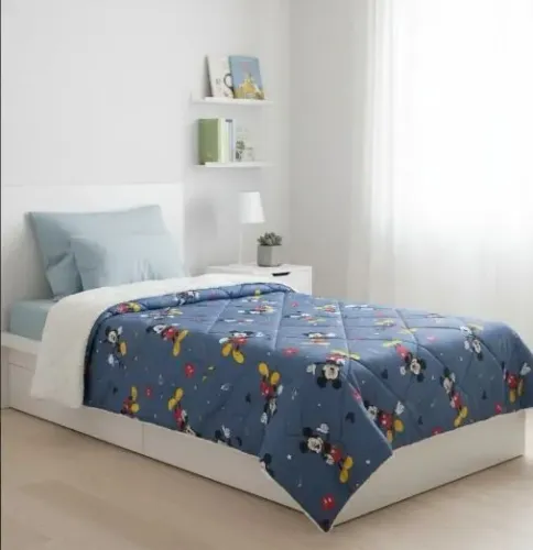 Edredom com sherpa do Mickey NOVO + almofada