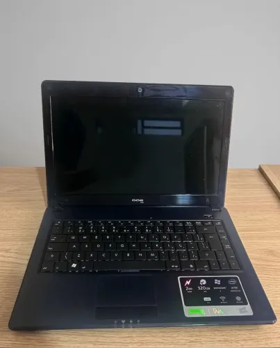 Notebook CCE Info (Para Retirada de Peças) - Não Liga / Sem Carregador