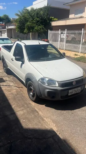 Aluguel de utilitário - R$ 2.000,00 mês.
