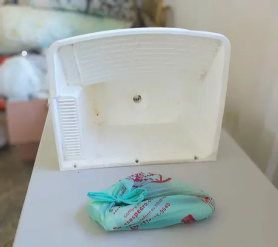 Tanque de Plástico Branco com Encosto - Ótimo Estado