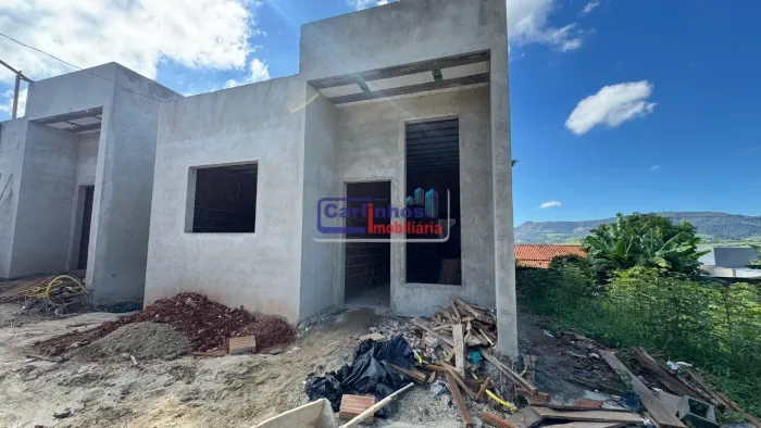 Casa 3 quartos, sendo 1 suíte no bairro Vale do Amanhecer, Igarapé/MG