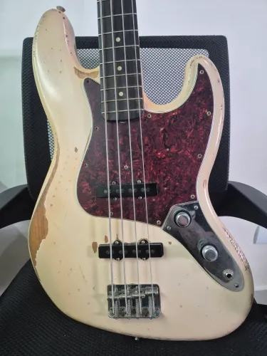 Contrabaixo Fender Jazz Bass Signature Flea - Shell Pink