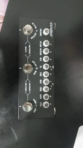 Troco pedal cubebaby por pedais de distorção citados abaixo(NÃO VENDO)