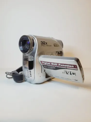 Filmadora MiniDV JVC GR-D370U - Testada