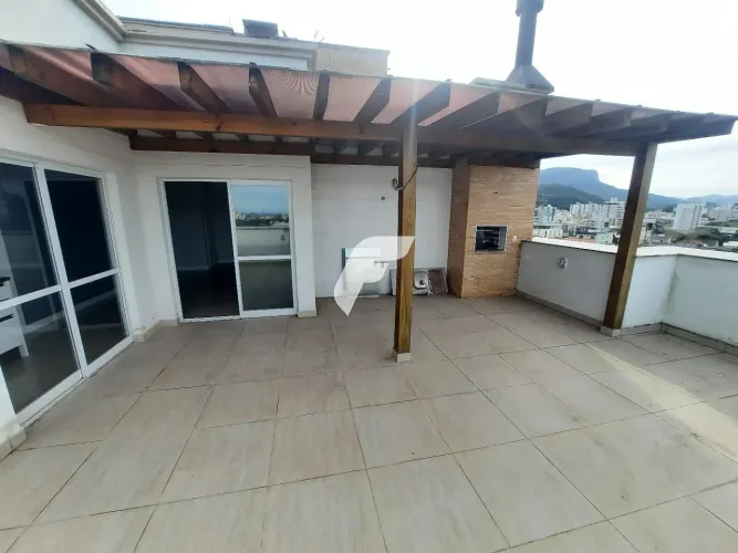 Apartamento com 3 dormitórios sendo 1 suíte e 2 vagas de garagem em Palhoça/SC