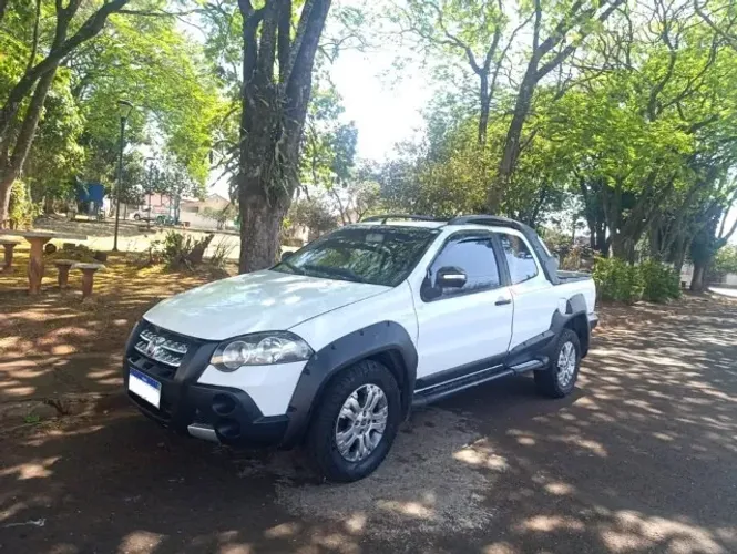 Fiat Strada Adv.1.8 16V Dualogic Flex CD 2012