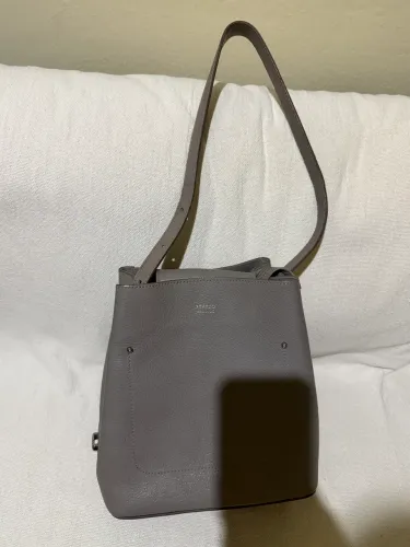Bolsa da Arezzo cinza