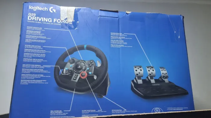 Volante Logitech G29, ps5, praticamente novo.