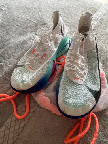 NIKE AIR ZOOM ALPHAFLY 3 - ORIGINAL COM NOTA FISCAL TAMANHO 42 | ESTADO IMPECÁVEL 