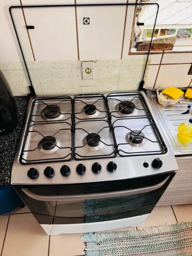 Vende-se ( retirar no local) 