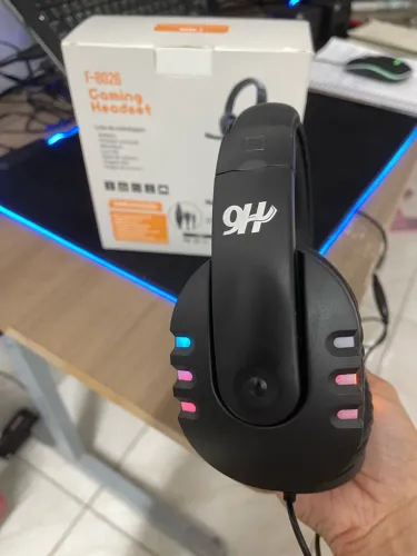 Headset Gamer F-8026 com LED e Microfone - R$ 69 (Entrega Grátis em BC)