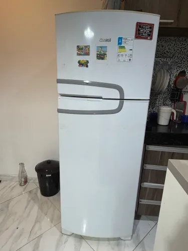 Vende-se Geladeira, Fogão e Air Fryer