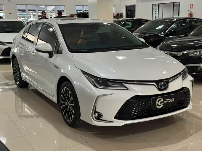 Toyota Corolla Altis Prem. Hybrid 1.8 Flex AUT 2024