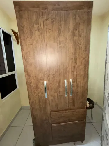 Guarda roupas solteiro