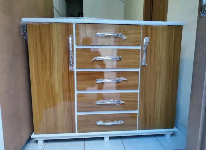 Cômoda nova