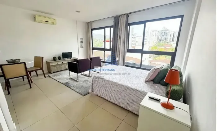 Studio mobiliado na Trindade, à poucos metros da UFSC e HU