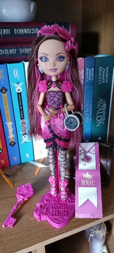 Boneca Ever After high Briar Beauty primeira edição (First Chapter) Completa