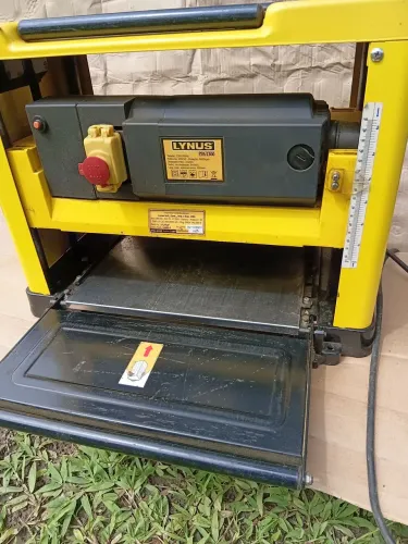 Plaina desengrosadeira lynus 2000v 220v 