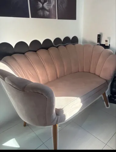 Sofá Rosa Estilo Namoradeira 