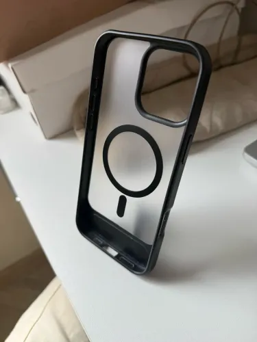 Capinha iPhone 16 pro max NOVA com suporte vertical e horizontal