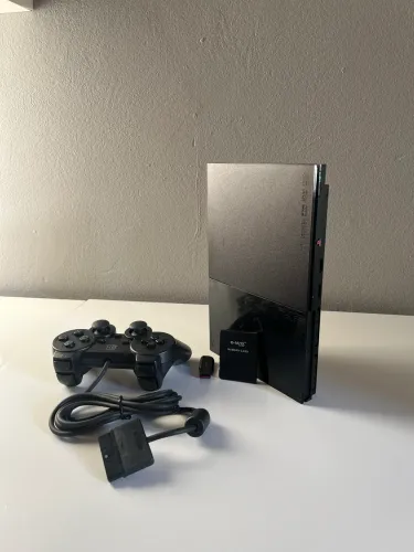 PlayStation 2 Slim + pen drive e memórie card 