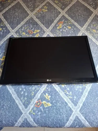 TV 28" LG (Não é Smart)