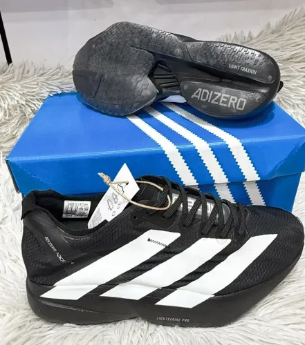 Tênis adizero tamanho 38 ao 43 novo