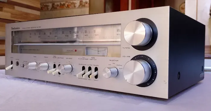 Receiver Technics SA-300