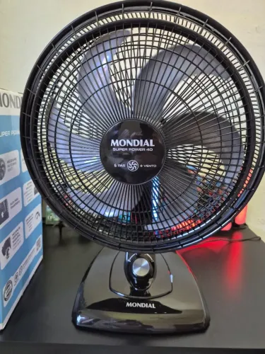 Ventilador de Mesa 40cm Super Power, Mondial, Preto/Prata, 140W, 110V - VSP-40-B
