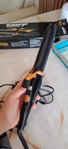 Modelador de cachos Curves 32 mm com efeito profissional
