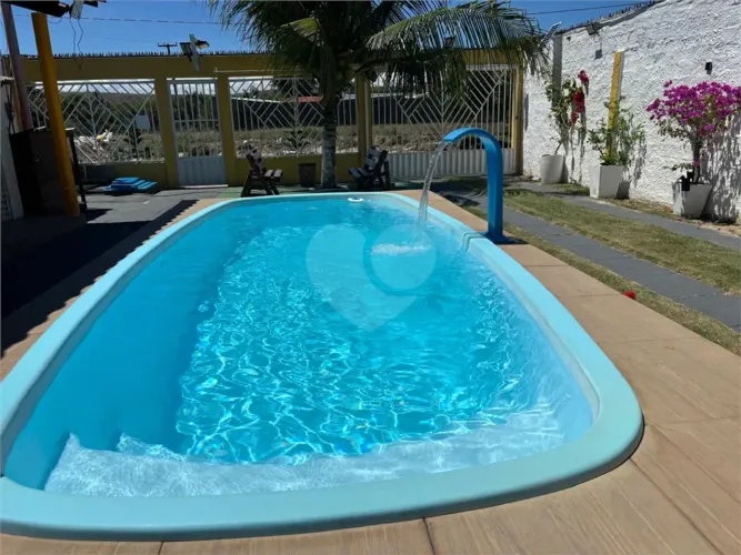 Condomínio com 2 quartos à venda em Centro - AL