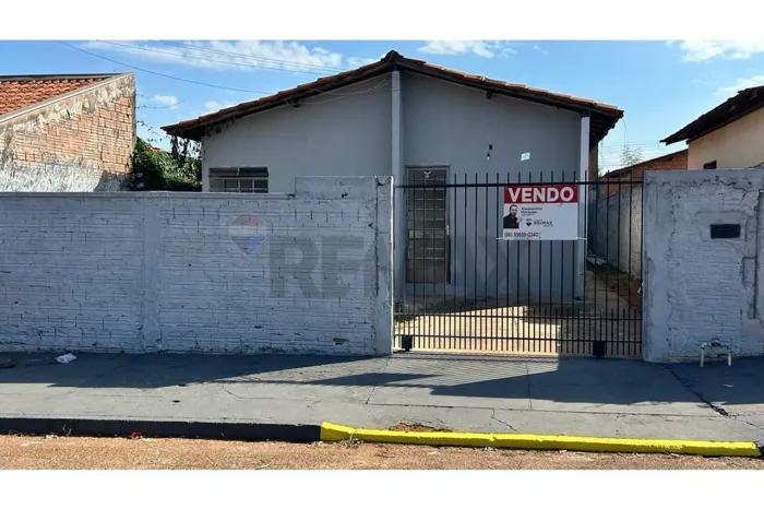 VENDO CASA NO JARDIM ATLÂNTICO