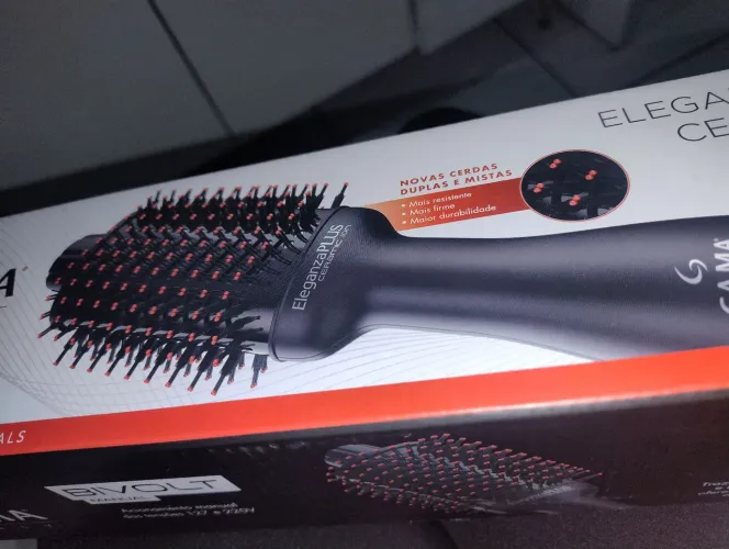 Escova secadora bivolt 