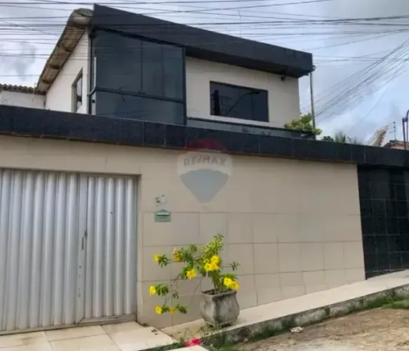 Casa duplex na Cohab com 2 quartos 2 banheiro e espaço Valor R$ 200.000,00 Entrada apa