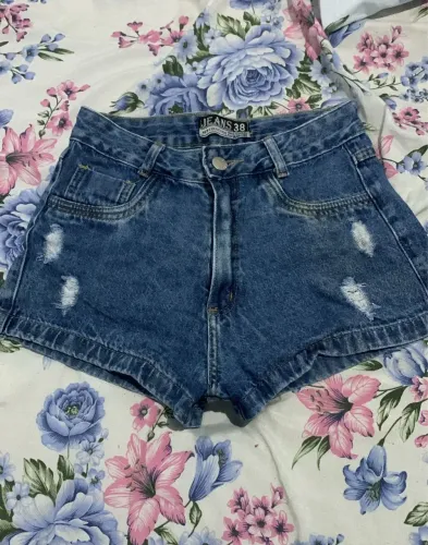 Short jeans