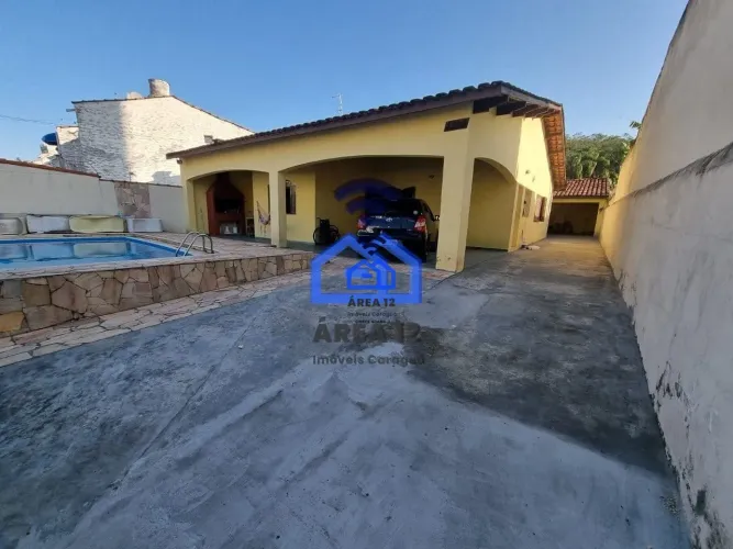Casa com edícula e piscina à venda no bairro Prainha - 3 dormitórios, sendo 1 suíte, sala,