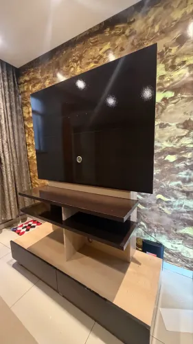 Painel para TV com Rack e Balcão Inferior (Modulado)