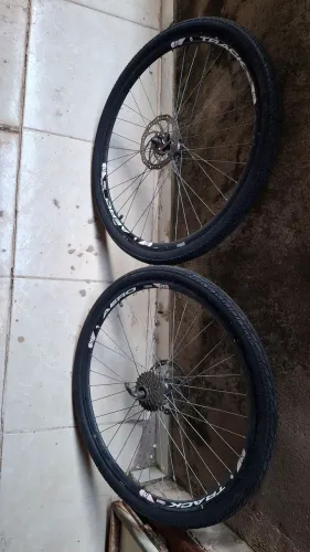 quadro de alumínio aro 29 + rodas completas pneus novos