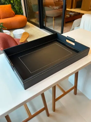 Bandeja Couro Decorativa Marrom 49x34x6cm (Usado)