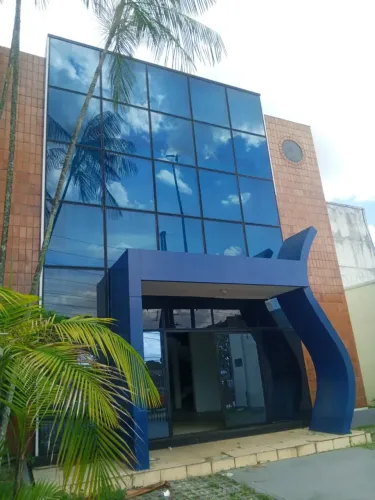 LB- ALUGO PRÉDIO NO PLANALTO
