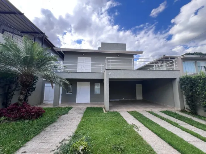 Casa com 3 dormitórios para alugar, 200 m² por R$ 6.955,00/mês - Condomínio Residencial Pe