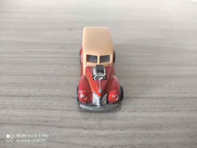 Hot Wheels '40 Ford Woodie 2008 Team Surf's Up