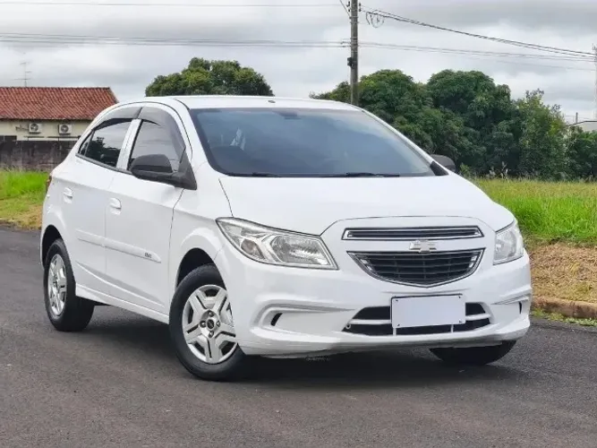 Chevrolet Onix 1.0 MPFI LS 8V Flex 4P Manual 2015