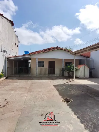 CASA À VENDA - BAIRRO BELA VISTA